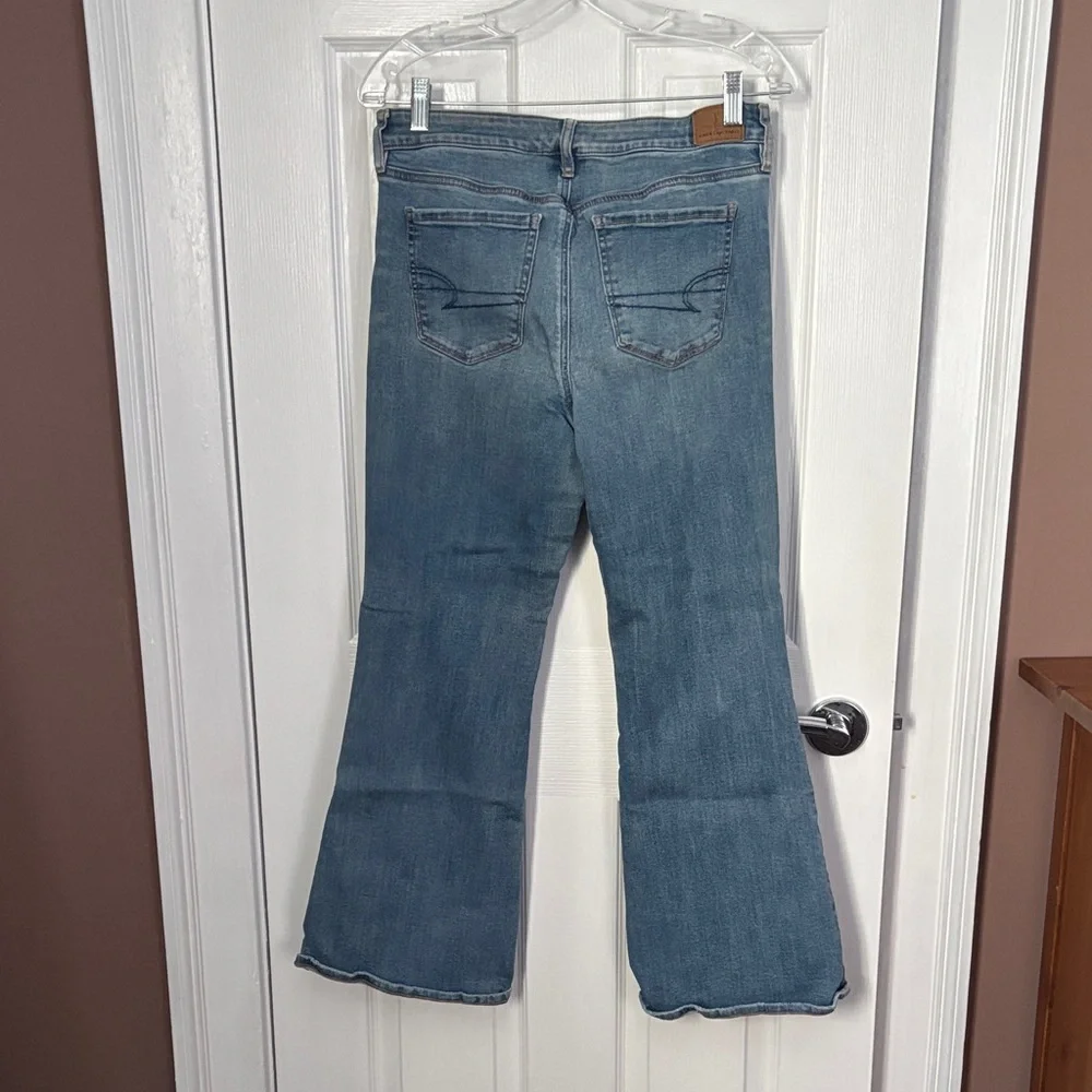 American Eagle Outfitters Women's Light Blue Flare Jeans - Picture 4 of 5